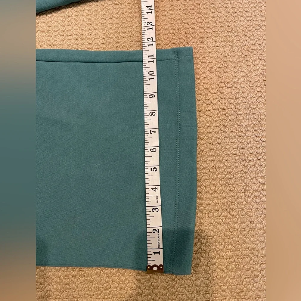 Zara sweatsuit set with hoodie and wide leg pants size: S top and M bottoms. - Picture 5 of 7